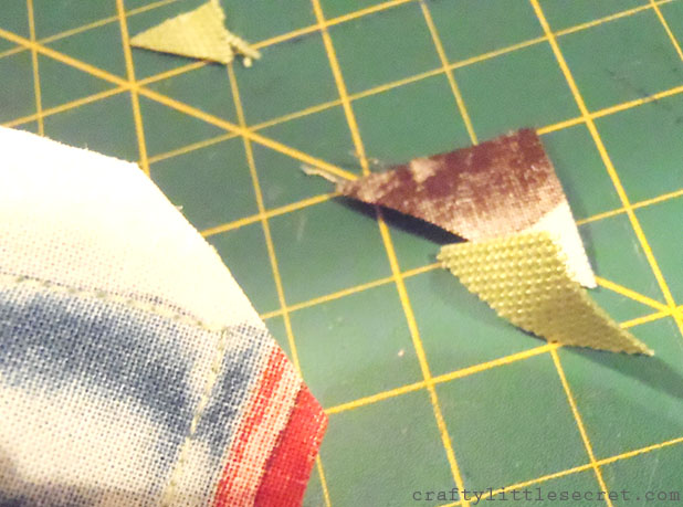 Crafty Little Secret - DIY Apron Tutorial - www.craftylittlesecret.com