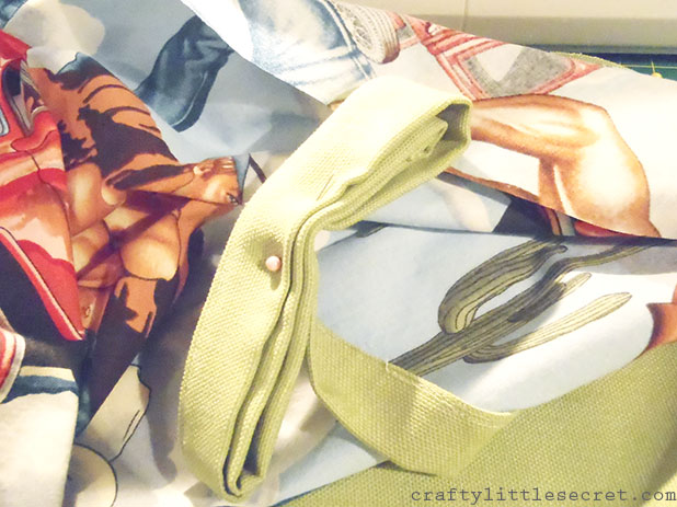 Crafty Little Secret - DIY Apron Tutorial - www.craftylittlesecret.com