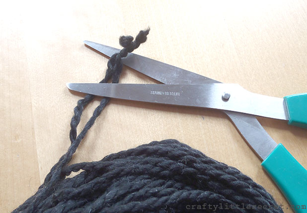 Crafty Little Secret - Winding Yarn at Home - www.craftylittlesecret.com